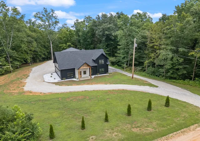 3rd image of 7922 E Plunders Creek Rd, Dickson, TN 37055 | MLS# 3264057