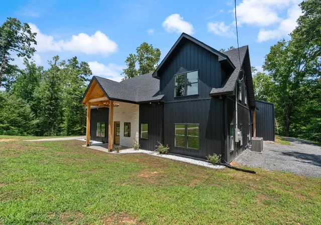 1st image of 7922 E Plunders Creek Rd, Dickson, TN 37055 | MLS# 3264057