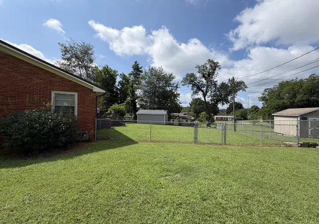 4th image of 105 Skyline Dr, Mc Minnville, TN 37110 | MLS# 3272115