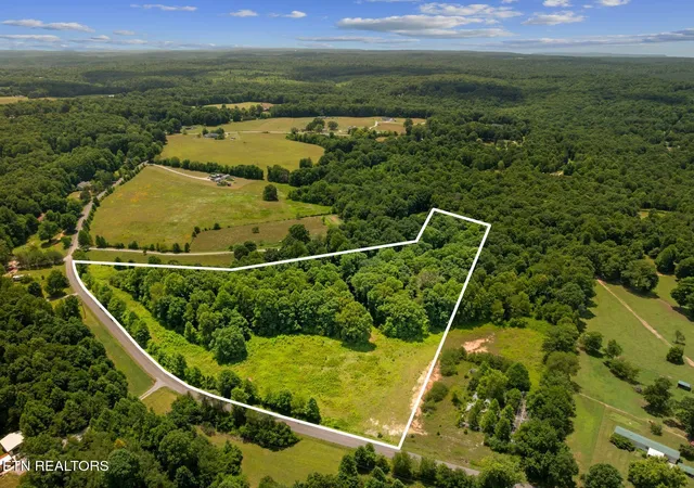 Homes for sale in Sparta, TN | 0 W Lake Rd, Sparta, TN 38583 | MLS# 3263339