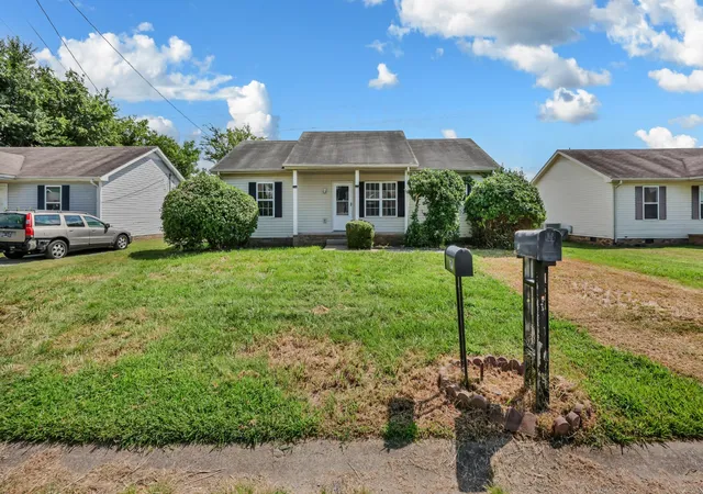 2nd image of 1634 Hannibal Dr, Oak Grove, KY 42262 | MLS# 3333793