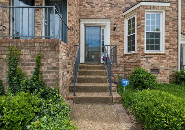Photo 1 of Townhouse for sale at 122 Matthew Ln, Nashville, TN 37215 | MLS# 3510301 | Listing updated on 2026-09-06