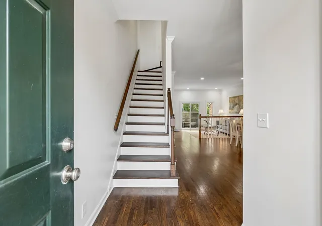 Photo 3 of Townhouse for sale at 122 Matthew Ln, Nashville, TN 37215 | MLS# 3510301 | Listing updated on 2026-09-06