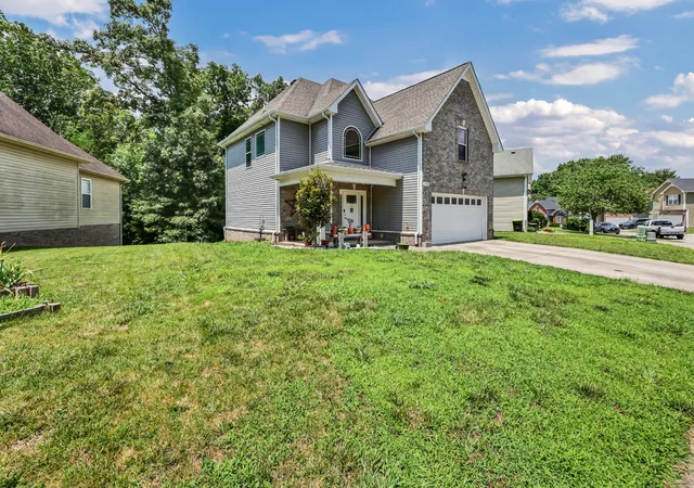 Homes for sale in Clarksville, TN | 2594 Alex Overlook Way, Clarksville, TN 37043 | MLS# 3268776