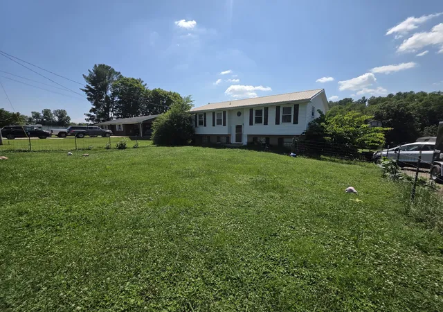 Homes for sale in Afton, TN | 935 Meadowbrook Rd, Afton, TN 37616 | MLS# 3264218