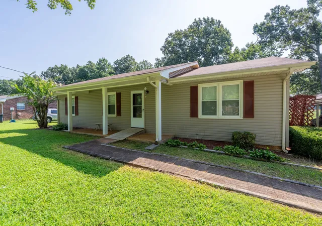 2nd image of 1020 Rosier Rd, Lawrenceburg, TN 38464 | MLS# 3508115