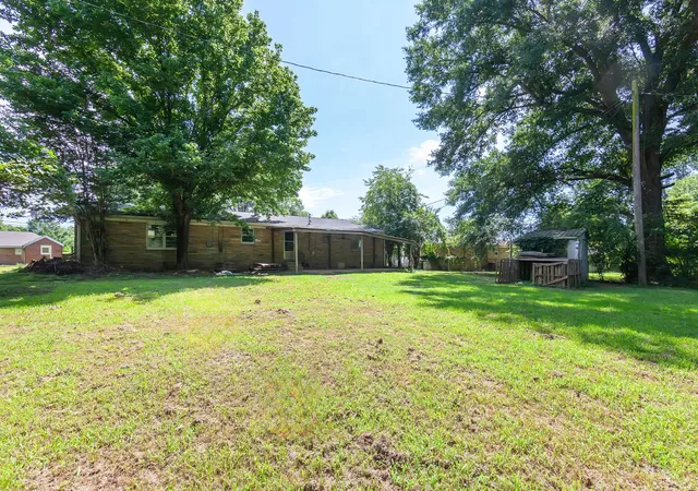 Homes for sale in Humboldt, TN | 3100 Mitchell St E, Humboldt, TN 38343 | MLS# 3264002