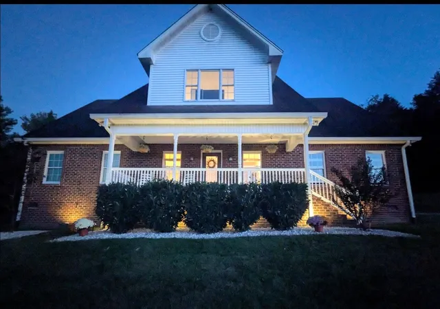 Homes for sale in Carthage, TN | 147 Hogans Creek Rd, Carthage, TN 37030 | MLS# 3268476