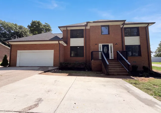 1st image of 141 East Dr, Hendersonville, TN 37075 | MLS# 3264243