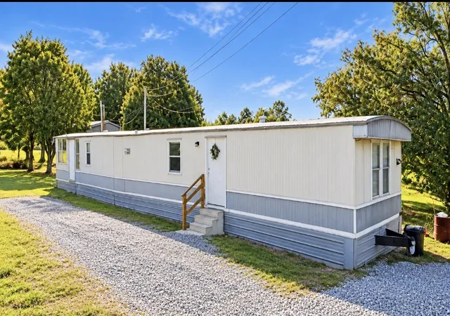 Manufactured home for sale at 588 Cecil Hale Rd, Smithville, TN 37166 | MLS# 3263988