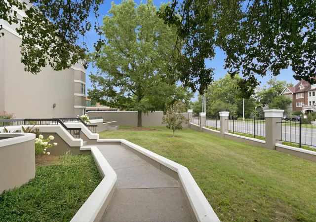 3rd image of 3818 West End Ave #114, Nashville, TN 37205 | MLS# 3270426