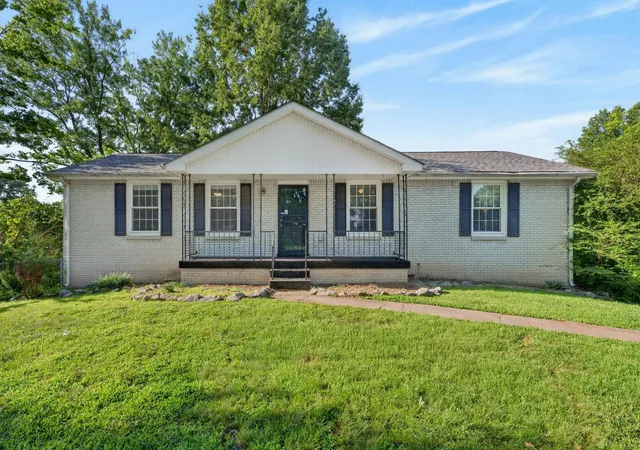 Photo 3 of Single family home for sale at 304 Notgrass Rd, Clarksville, TN 37042 | MLS# 3264153 | Listing updated on 2026-09-15