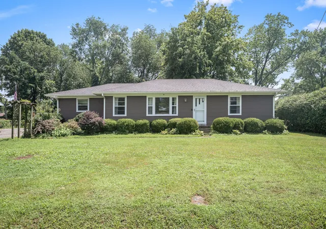 Homes for sale in Murfreesboro, TN | 1019 Lawndale Dr, Murfreesboro, TN 37129 | MLS# 3269390