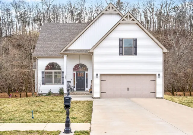 1st image of 1725 Rains Rd, Clarksville, TN 37042 | MLS# 3272097