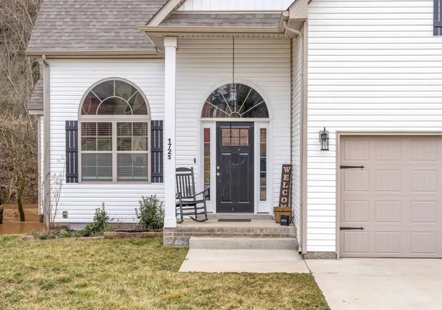 3rd image of 1725 Rains Rd, Clarksville, TN 37042 | MLS# 3272097