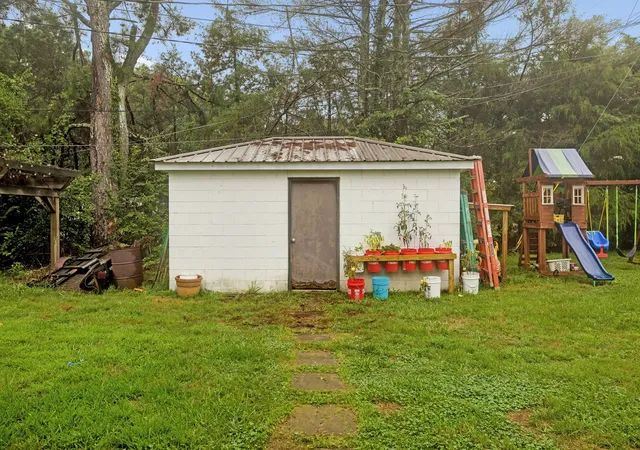 40th image of 1037 Hwy 100, Centerville, TN 37033 | MLS# 3264115