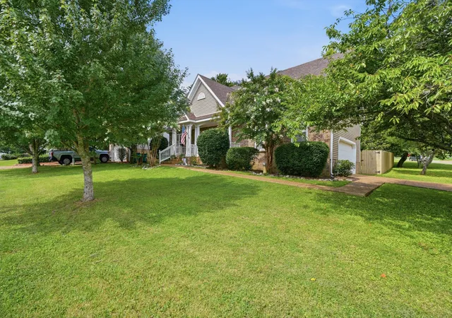 Photo 3 of Single family home for sale at 2248 Dewey Dr, Spring Hill, TN 37174 | MLS# 3288000 | Listing updated on 2026-09-23