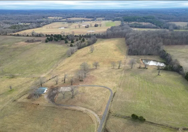Homes for sale in Cumberland Furnace, TN | 1038 Maple Valley Rd, Cumberland Furnace, TN 37051 | MLS# 3272022