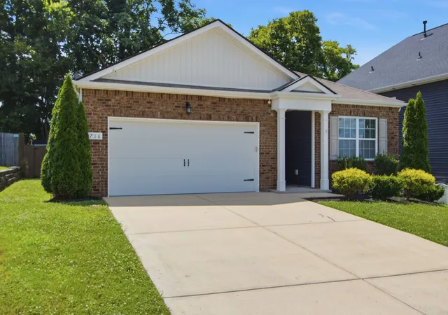 Homes for sale in Columbia, TN | 716 Prominence Rd, Columbia, TN 38401 | MLS# 3269881