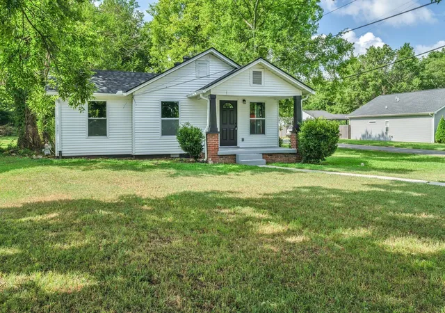 Homes for sale in Madison, TN | 302 Maple St, Madison, TN 37115 | MLS# 3264170