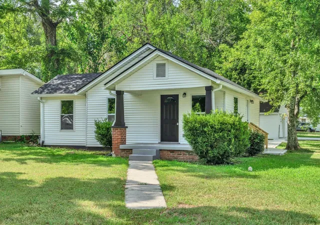 Photo 3 of Single family home for sale at 302 Maple St, Madison, TN 37115 | MLS# 3264170 | Listing updated on 2026-08-28