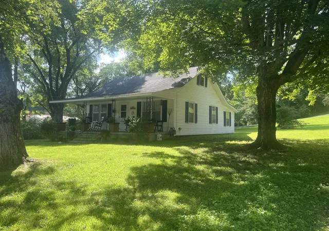 3rd image of 903 Hwy 99, Waynesboro, TN 38485 | MLS# 3268560