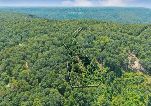 1st image of 203 Crestview Ln, Sparta, TN 38583 | MLS# 3264244