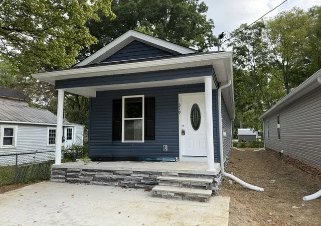 2nd image of 319 Gentry St, Tullahoma, TN 37388 | MLS# 3267414