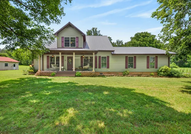 Homes for sale in Dover, TN | 255 Sandy Rd, Dover, TN 37058 | MLS# 3272191