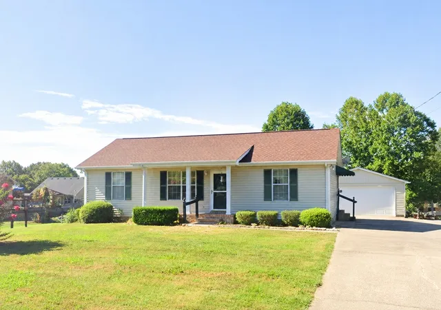 Homes for sale in Clarksville, TN | 2864 Chinquapin Ln, Clarksville, TN 37043 | MLS# 3272682
