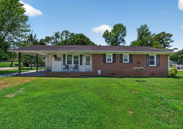 Homes for sale in Mc Minnville, TN | 111 Westwood 5th Ave, Mc Minnville, TN 37110 | MLS# 3268542