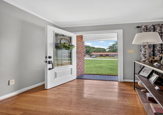 Homes for sale in Mc Minnville, TN | 111 Westwood 5Th Ave, Mc Minnville, TN 37110 | MLS# 3268542