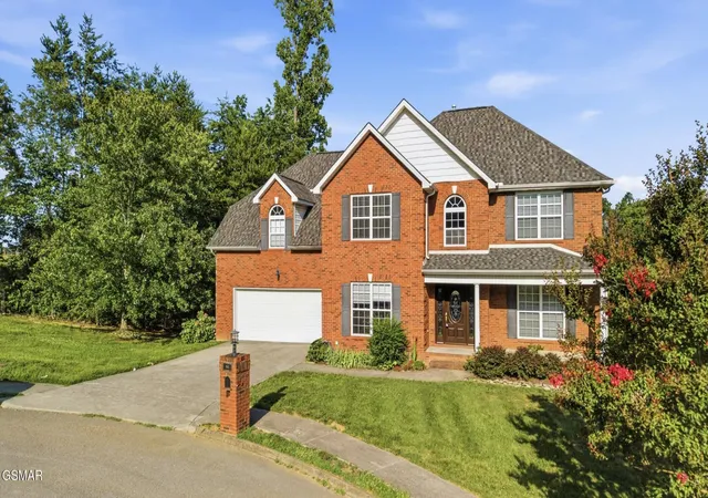 Photo 2 of Single family home for sale at 8342 Bay Garden Ln, Knoxville, TN 37938 | MLS# 3591693 | Listing updated on 2026-09-22