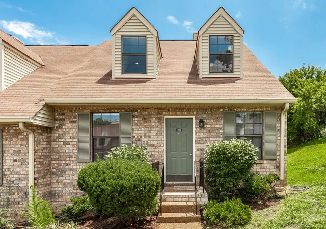 1st image of 101 Deerpoint Ln, Hendersonville, TN 37075 | MLS# 3269458