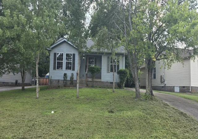 Photo 1 of Single family home for sale at 105 Natchez Ct S, La Vergne, TN 37086 | MLS# 3499496 | Listing updated on 2026-08-12