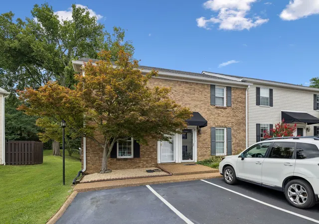 Homes for sale in Franklin, TN | 200 N Royal Oaks Blvd #E1, Franklin, TN 37067 | MLS# 3269695