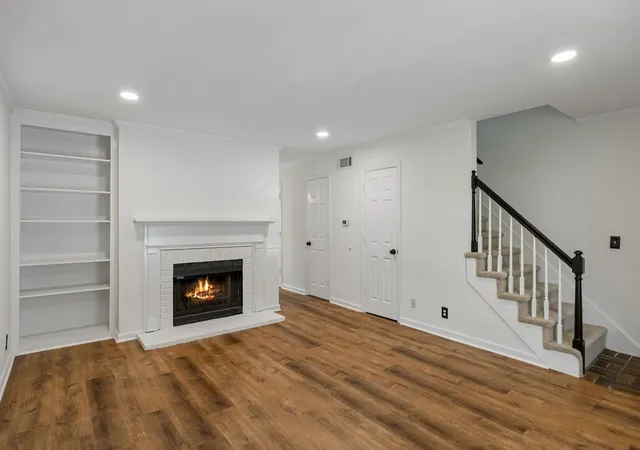 Homes for sale in Franklin, TN | 200 N Royal Oaks Blvd #E1, Franklin, TN 37067 | MLS# 3269695