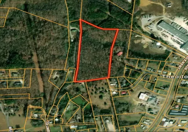 41st image of 348 Columbia Ave, Hohenwald, TN 38462 | MLS# 3279095