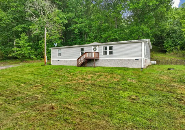 Photo 1 of Manufactured home for sale at 119 Dyer Branch Rd, Gordonsville, TN 38563 | MLS# 3280727 | Listing updated on 2026-09-19