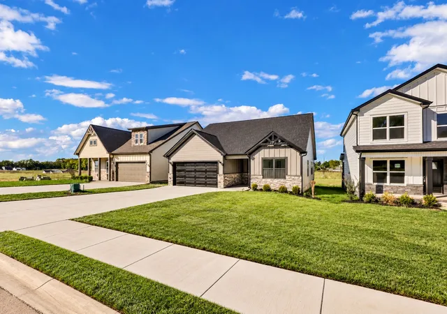 Photo 4 of Single family home for sale at 2800 Brewster Dr, Clarksville, TN 37042 | MLS# 3269446 | Listing updated on 2026-10-08