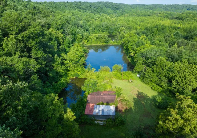 5th image of 1765 Old Cedar Creek Rd, Linden, TN 37096 | MLS# 3283760