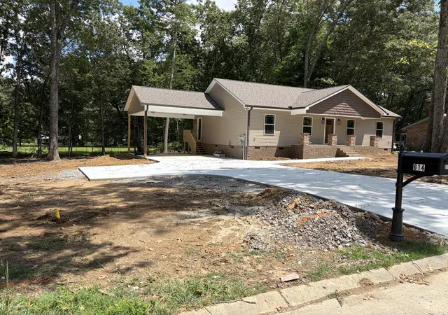 Homes for sale in Tullahoma, TN | 614 Wanda Ln, Tullahoma, TN 37388 | MLS# 3269433