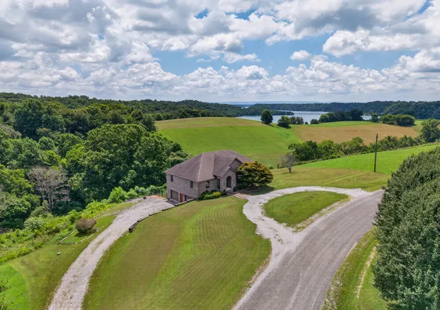 2nd image of 663 Lake Haven Dr, Tullahoma, TN 37388 | MLS# 3272062