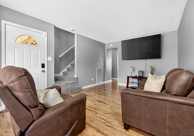 Photo 4 of Single family home for sale at 1096 Gunpoint Dr, Clarksville, TN 37042 | MLS# 3269448 | Listing updated on 2026-10-02