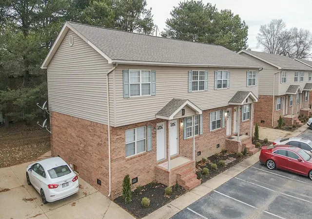 Photo 3 of Multi family home for sale at 587 Baker Rd, Martin, TN 38237 | MLS# 3276724 | Listing updated on 2026-10-02