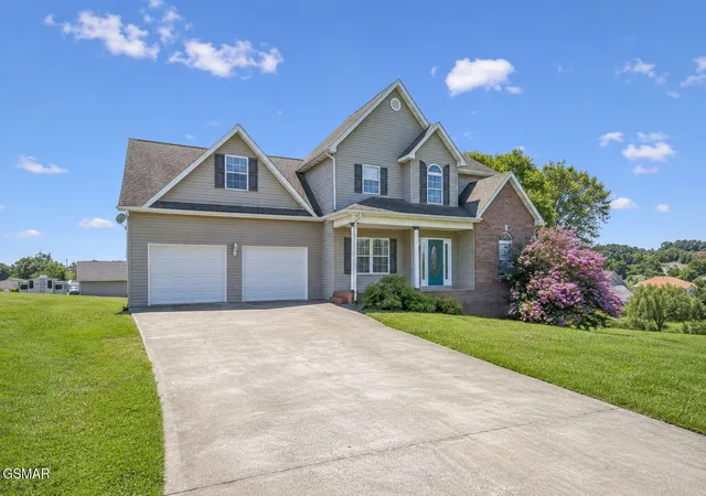Photo 3 of Single family home for sale at 3135 Blueberry Dr, New Market, TN 37820 | MLS# 3591705 | Listing updated on 2026-09-25