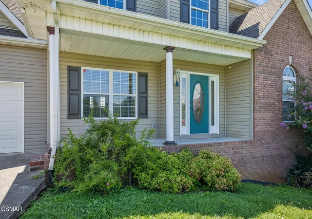 Photo 3 of Single family home for sale at 3135 Blueberry Dr, New Market, TN 37820 | MLS# 3591705 | Listing updated on 2026-09-25