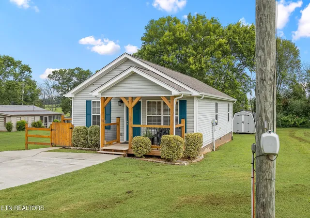 Homes for sale in Englewood, TN | 19 Mckinney Street, Englewood, TN 37329 | MLS# 3269414