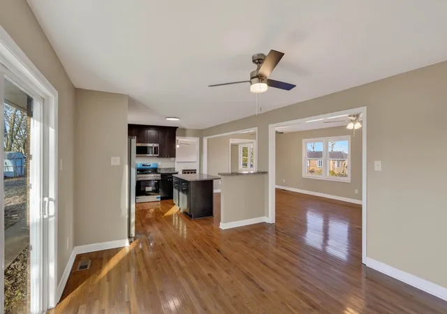 5th image of 519 Meadowlawn Dr, Franklin, KY 42134 | MLS# 3269419