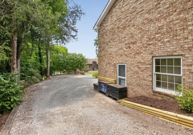 Homes for sale in Hendersonville, TN | 102 Cedar Springs Trl, Hendersonville, TN 37075 | MLS# 3269672